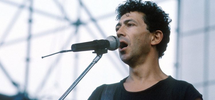 27.03.2023 — Viva la mamma! Il rock & roll napoletano di Edoardo Bennato 27.03.2023 — Viva la mamma! Il rock & roll napoletano di Edoardo Bennato